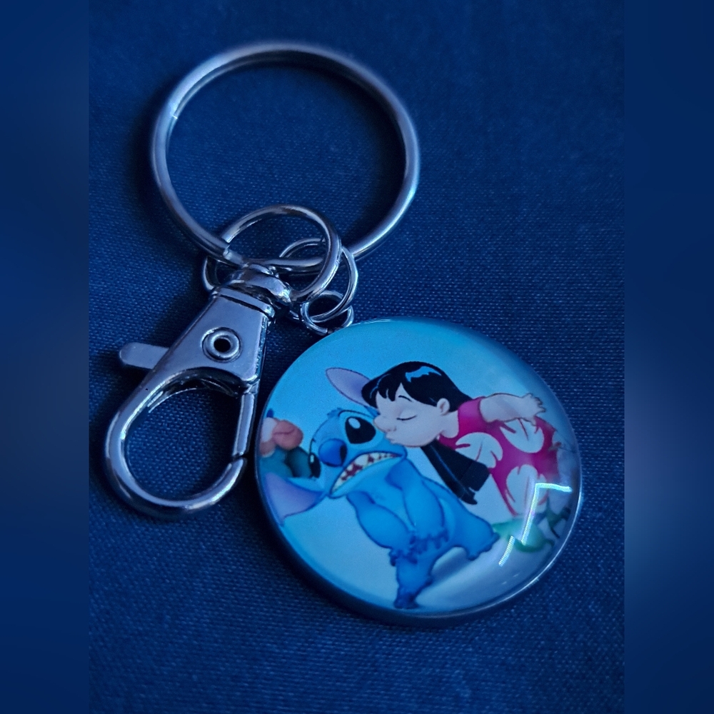 Lilo And Stitch Key Ring - Picture 3 of 3